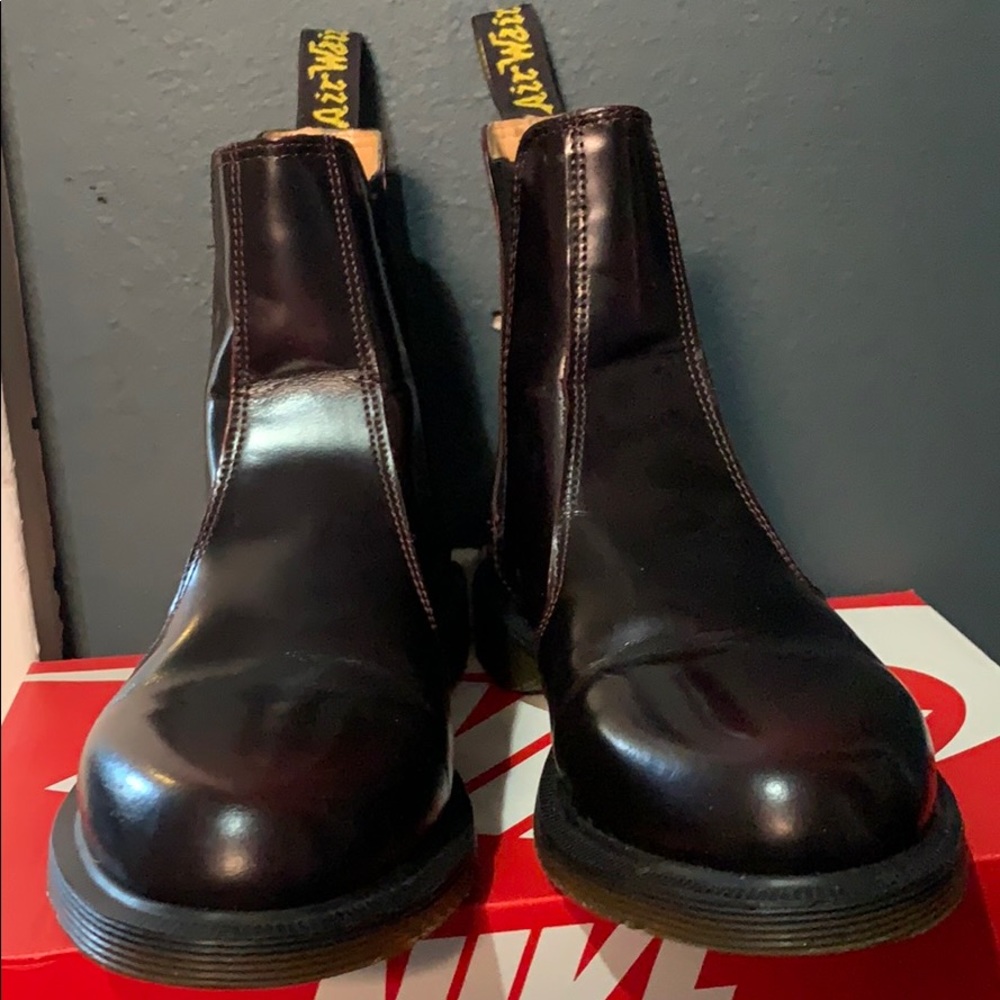 Dr Martens Burgundy Chelsea boots